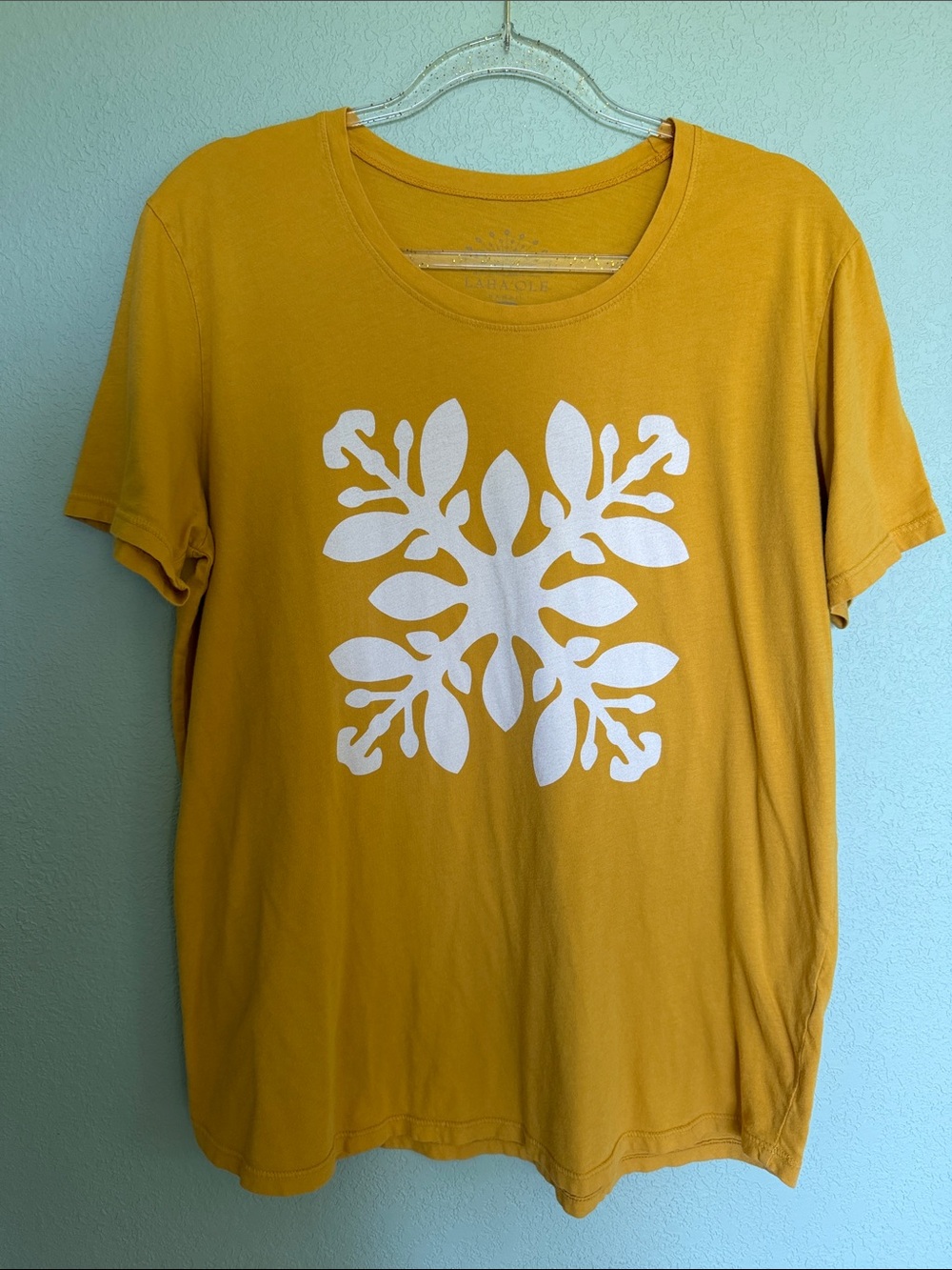 Laha’ole Puakinekine Quilt Design Tee